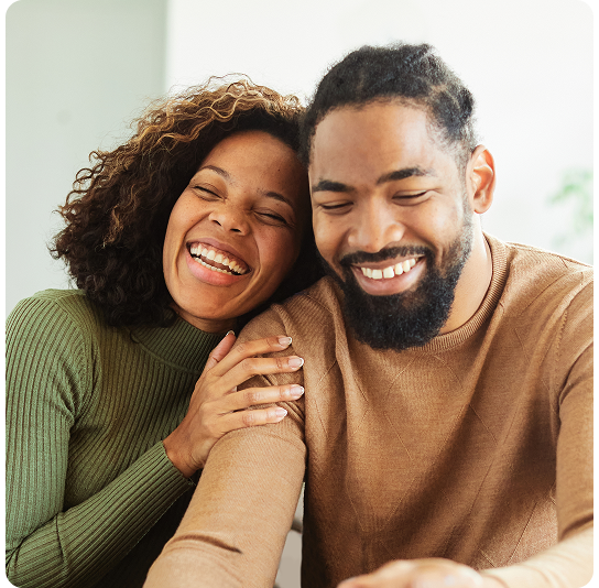 une femme et un homme